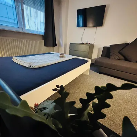 Basic-privat-zimmer In Der Innenstadt