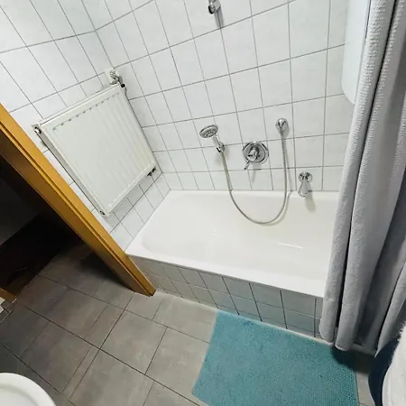 Basic-privat-zimmer In Der Innenstadt Privat bolig