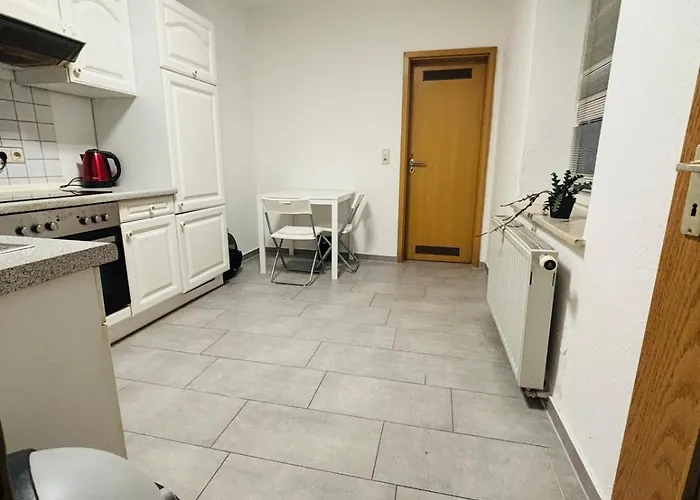 Basic-privat-zimmer In Der Innenstadt